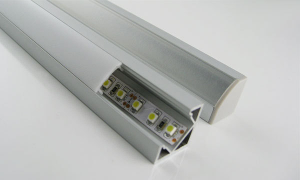 V-Shape-Internal-Width-12mm-Corner-Mounting-LED-Aluminum-Channel-with-Opal-Cover-End-Cap-and.jpg (21 KB)